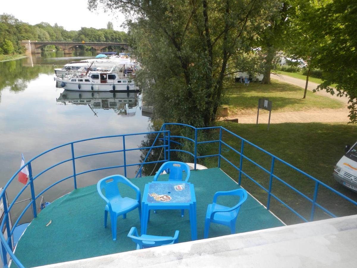 Maison Flottante Sur La Seille Cuisery Exterior foto